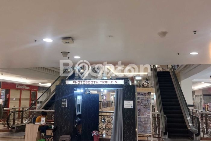 KAWASAN PREMIUM! Komersial di Pakuwon Indah, Luas 18m2m², Area Komersial KAWASAN PREMIUM! Komersial di Pakuwon Indah, Luas 18m2m², Area Komersial