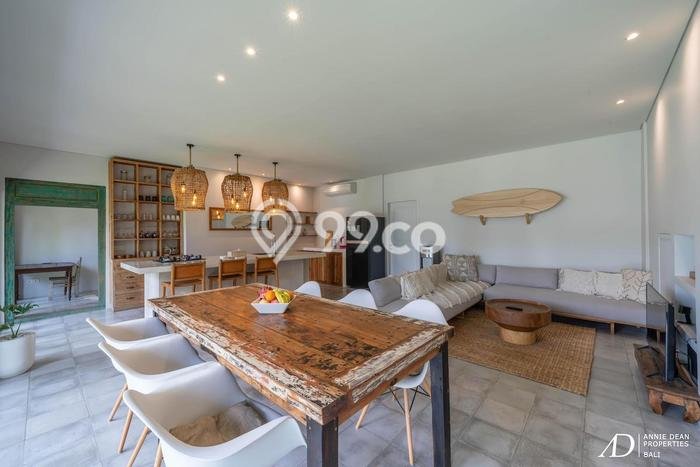 Vila di , Area 548m2m², Area Strategis Vila di , Area 548m2m², Area Strategis
