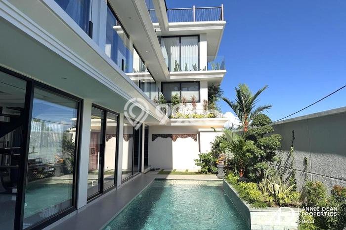 Vila Siap Huni Kawasan , Area 0m2m², For Rent Vila Siap Huni Kawasan , Area 0m2m², For Rent