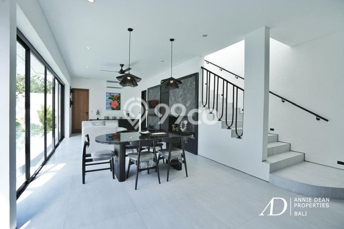FOR SALE! Vila di , Luas 200m2m², Posisi Premium FOR SALE! Vila di , Luas 200m2m², Posisi Premium
