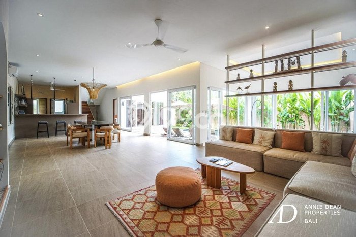FOR SALE! Vila di , Area 360m2m², Lokasi Premium FOR SALE! Vila di , Area 360m2m², Lokasi Premium