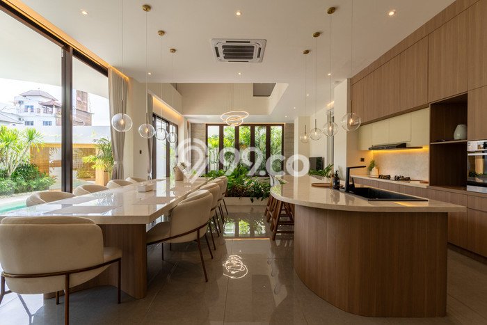 AREA PREMIUM! Vila Kawasan Kuta, Ukuran 352m2m², Akses ke fasilitas umum AREA PREMIUM! Vila Kawasan Kuta, Ukuran 352m2m², Akses ke fasilitas umum