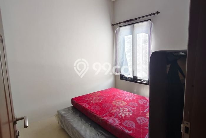 Jual Rumah Bagus Siap Huni LB 90m2 di Rungkut, Surabaya Jual Rumah Bagus Siap Huni LB 90m2 di Rungkut, Surabaya