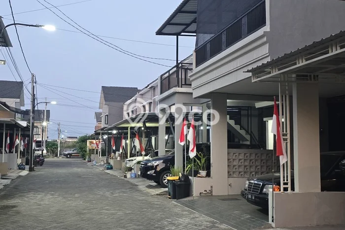 Rumah Modern 3 KT di Gununganyar Surabaya Unfurnished Rumah Modern 3 KT di Gununganyar Surabaya Unfurnished