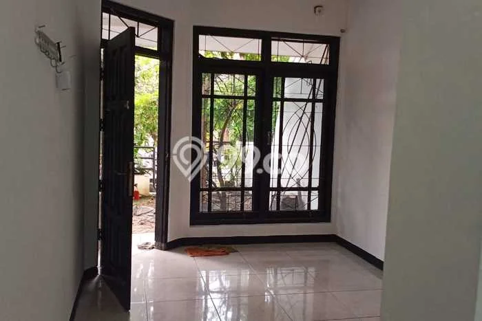 Sewa Rumah Harga Terjangkau di Nginden Surabaya dengan 3 Kamar Tidur Sewa Rumah Harga Terjangkau di Nginden Surabaya dengan 3 Kamar Tidur