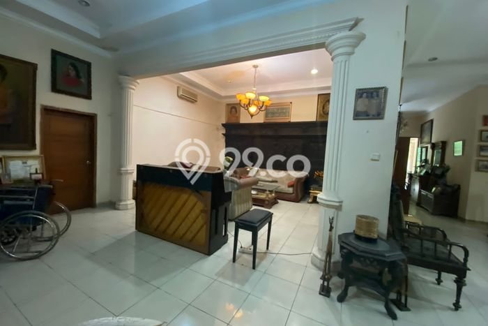 Dijual Hunian Mewah dengan Fasilitas Sekitar Lengkap di Menteng, Jakarta Pusat Dijual Hunian Mewah dengan Fasilitas Sekitar Lengkap di Menteng, Jakarta Pusat