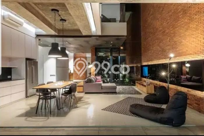 Hunian Eksklusif Dijual LT 320m2 di Pesanggrahan, Jakarta Selatan Hunian Eksklusif Dijual LT 320m2 di Pesanggrahan, Jakarta Selatan