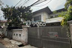 Dijual Rumah Premium dengan Fasilitas Sekitar Komplit di Cilandak, Jakarta Selatan Dijual Rumah Premium dengan Fasilitas Sekitar Komplit di Cilandak, Jakarta Selatan