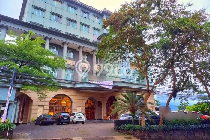PROSPEK BAGUS! Hotel di Bogor Tengah, Luas 9551m2m², Potensi ROI Tinggi PROSPEK BAGUS! Hotel di Bogor Tengah, Luas 9551m2m², Potensi ROI Tinggi