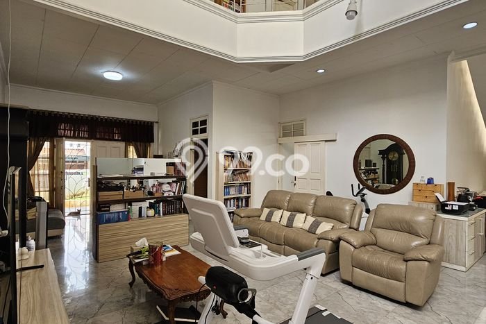 Rumah Mewah LB 600m2 Siap Pakai Desain Elegan di Pondok Indah, Jakarta Selatan Rumah Mewah LB 600m2 Siap Pakai Desain Elegan di Pondok Indah, Jakarta Selatan