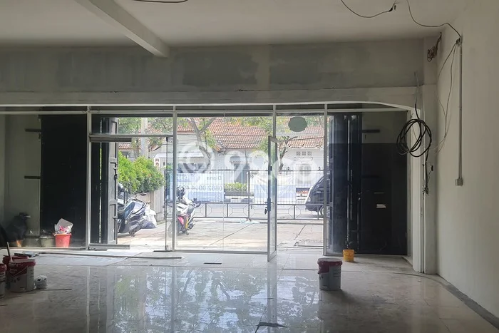 FOR RENT! Komersial di Gatot Subroto Cocok untuk Bisnis 310m2 FOR RENT! Komersial di Gatot Subroto Cocok untuk Bisnis 310m2