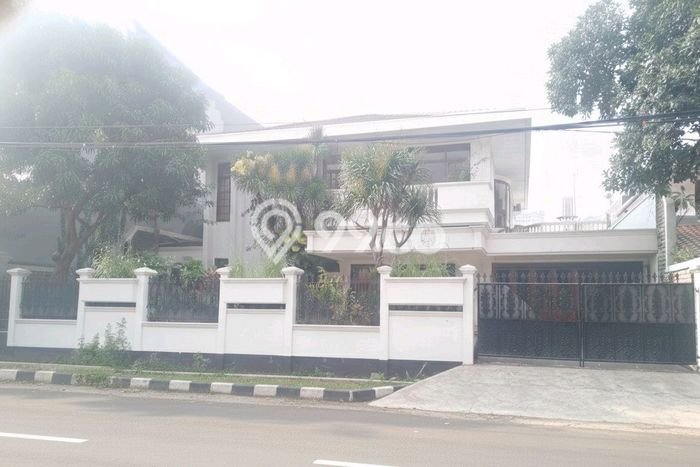 Sewa Rumah Murah di Permata Hijau Jakarta Selatan dengan 7 KT Sewa Rumah Murah di Permata Hijau Jakarta Selatan dengan 7 KT