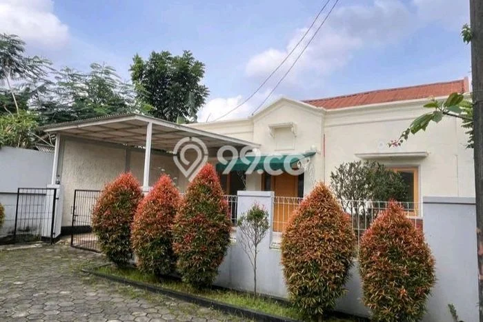 Rumah Elit LB 120m2 Siap Pakai Desain Elegan di Graha Raya, Tangerang Selatan Rumah Elit LB 120m2 Siap Pakai Desain Elegan di Graha Raya, Tangerang Selatan