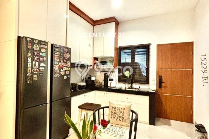 Jual Rumah Luas Megah Dengan View Cantik di Graha Raya Bintaro, Tangerang Selatan Jual Rumah Luas Megah Dengan View Cantik di Graha Raya Bintaro, Tangerang Selatan