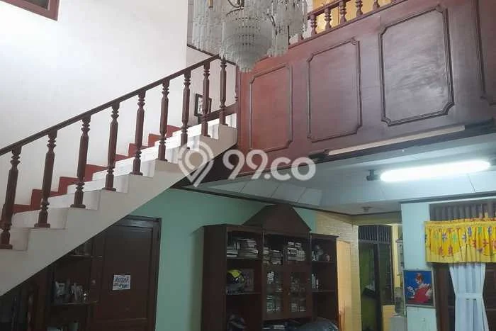 Rumah Modern 5 KT di Pondok Ranji Tangerang Selatan Semi Furnished Rumah Modern 5 KT di Pondok Ranji Tangerang Selatan Semi Furnished