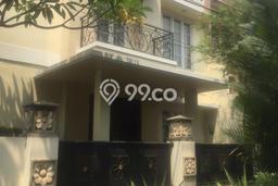Rumah Elit LB 300m2 Siap Pakai Desain Elegan di Pondok Indah, Jakarta Selatan Rumah Elit LB 300m2 Siap Pakai Desain Elegan di Pondok Indah, Jakarta Selatan