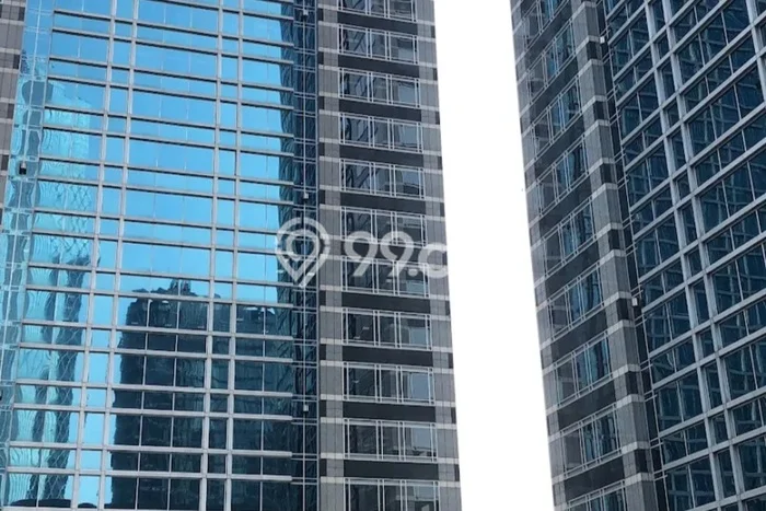 Disewakan Komersial di Kawasan Ramai Gatot Subroto Luas 300m2 Disewakan Komersial di Kawasan Ramai Gatot Subroto Luas 300m2
