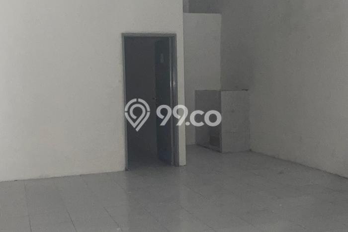Ruko Disewa di Jakarta Utara dengan LB 300m2 Area Komersial Ramai Ruko Disewa di Jakarta Utara dengan LB 300m2 Area Komersial Ramai