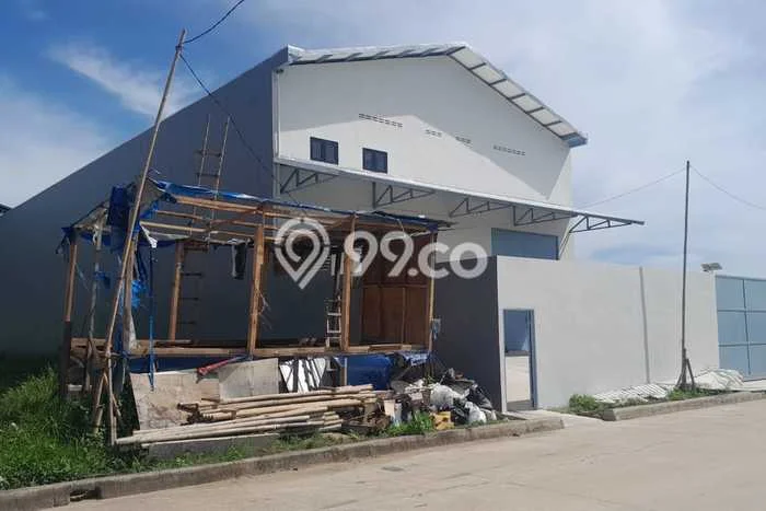 Disewakan Gudang komersial di Pakuhaji luas bangunan 750m2 Disewakan Gudang komersial di Pakuhaji luas bangunan 750m2