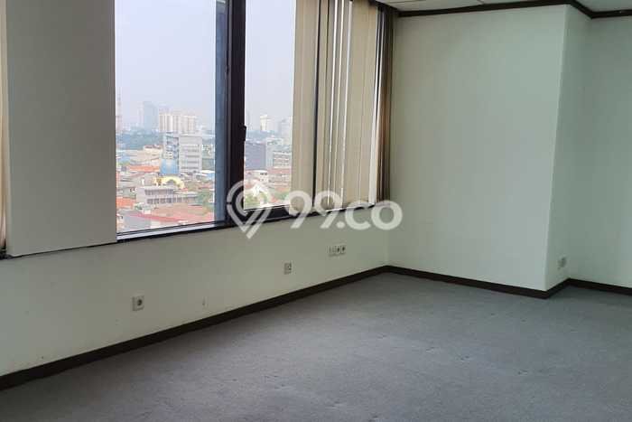 Unit Kantor Disewakan di Gatot Subroto di Area Ramai & Strategis Unit Kantor Disewakan di Gatot Subroto di Area Ramai & Strategis
