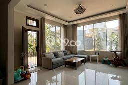Rumah Elit LB 720m2 Siap Pakai Desain Elegan di Pantai Indah Kapuk, Jakarta Utara Rumah Elit LB 720m2 Siap Pakai Desain Elegan di Pantai Indah Kapuk, Jakarta Utara