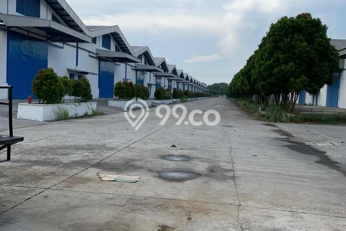 Unit Gudang disewakan di Balaraja Tangerang dengan LT 1560m2 / LB 1560m2 Unit Gudang disewakan di Balaraja Tangerang dengan LT 1560m2 / LB 1560m2