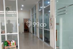 KAWASAN PREMIUM! Ruko di Cengkareng, Luas 405m2m², Akses Utama KAWASAN PREMIUM! Ruko di Cengkareng, Luas 405m2m², Akses Utama