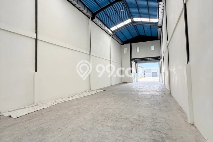 Gudang Disewa di Tangerang dengan LB 425m2 Area Komersial Ramai Gudang Disewa di Tangerang dengan LB 425m2 Area Komersial Ramai