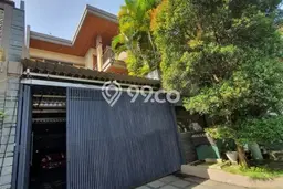 Rumah Mewah LB 800m2 Siap Huni Desain Elegan di Setra Duta, Bandung Rumah Mewah LB 800m2 Siap Huni Desain Elegan di Setra Duta, Bandung
