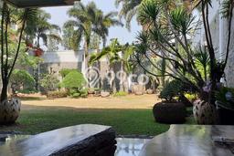 Jual Rumah Luas Elegan Dengan View Eksklusif di Sayap Dago, Bandung Jual Rumah Luas Elegan Dengan View Eksklusif di Sayap Dago, Bandung