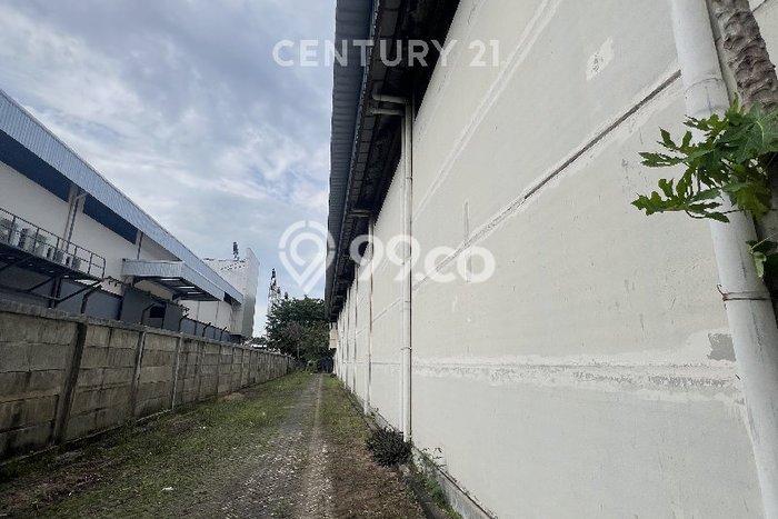 Gudang Dijual di Prime Area Bekasi Luas 2430m2 Gudang Dijual di Prime Area Bekasi Luas 2430m2