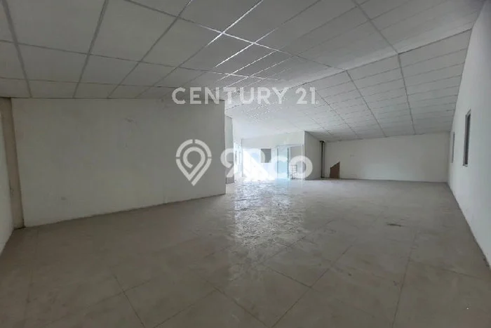 Gudang Disewakan di Cikarang, Luas 611m2m², Area Strategis, Akses Mudah Gudang Disewakan di Cikarang, Luas 611m2m², Area Strategis, Akses Mudah