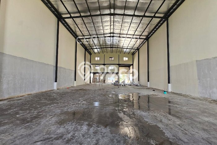 LOKASI STRATEGIS! Gudang Kawasan Lippo Cikarang, Luas 1128m², Kawasan Ramai, Ready Operasional LOKASI STRATEGIS! Gudang Kawasan Lippo Cikarang, Luas 1128m², Kawasan Ramai, Ready Operasional