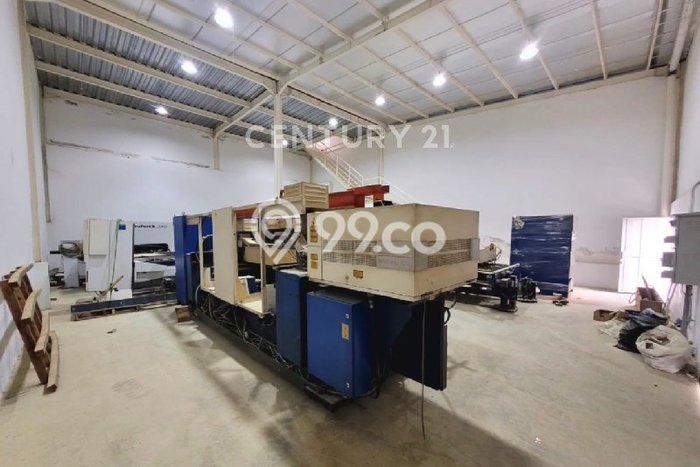 Unit Gudang Disewakan di Cikarang di Area Ramai & Strategis Unit Gudang Disewakan di Cikarang di Area Ramai & Strategis