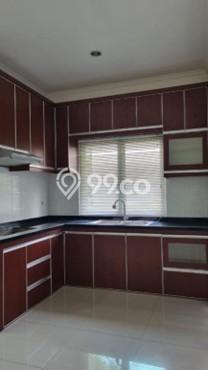Lokasi terbaik! Rumah siap huni disewakan di BSD LB 300m2 Lokasi terbaik! Rumah siap huni disewakan di BSD LB 300m2