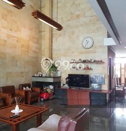 Rumah Mewah 4 KT 5 KM Dekat Fasilitas Umum di Setra Duta, Bandung Rumah Mewah 4 KT 5 KM Dekat Fasilitas Umum di Setra Duta, Bandung
