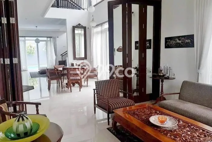 Rumah Elit Modern Siap Huni di Geger Kalong Bandung Rumah Elit Modern Siap Huni di Geger Kalong Bandung