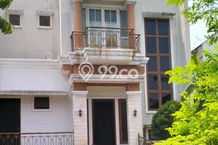 Rumah Luxury Modern Siap Huni di Meruya Jakarta Barat Rumah Luxury Modern Siap Huni di Meruya Jakarta Barat