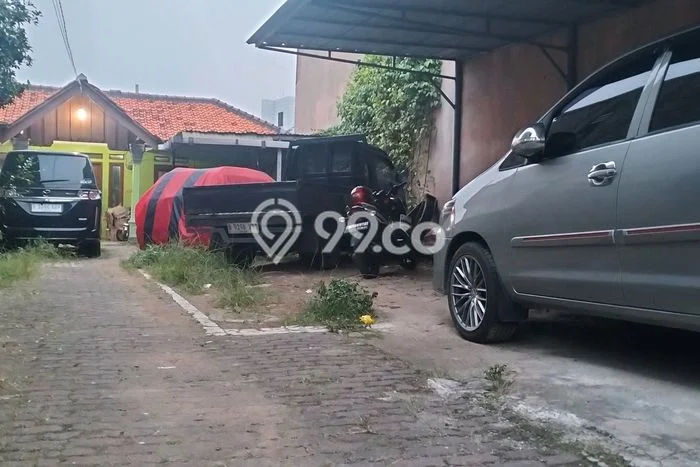 Rumah Mewah LB 94m2 Siap Pakai Desain Elegan di Cipadu, Tangerang Rumah Mewah LB 94m2 Siap Pakai Desain Elegan di Cipadu, Tangerang