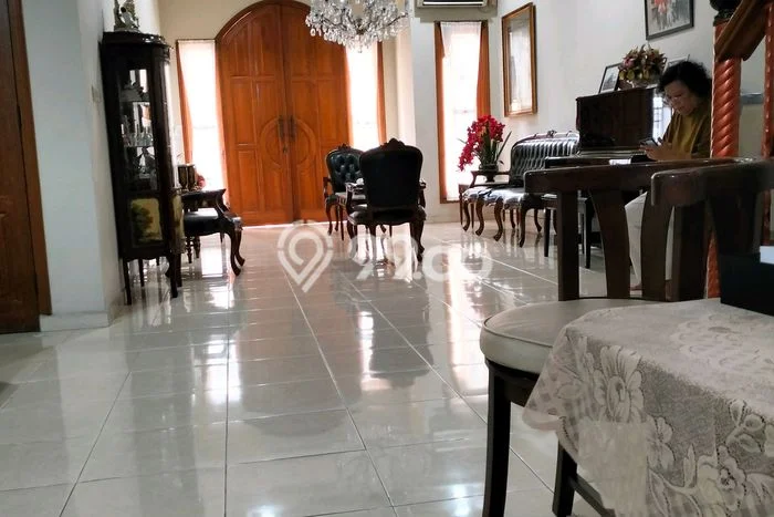 Hot Offer Hunian Mewah Ideal dan Luas di Kebon Jeruk, Jakarta Barat Hot Offer Hunian Mewah Ideal dan Luas di Kebon Jeruk, Jakarta Barat