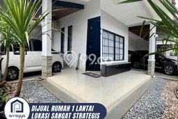For Sale Hunian Rumah Terawat 2 KT di BSD City, Tangerang For Sale Hunian Rumah Terawat 2 KT di BSD City, Tangerang