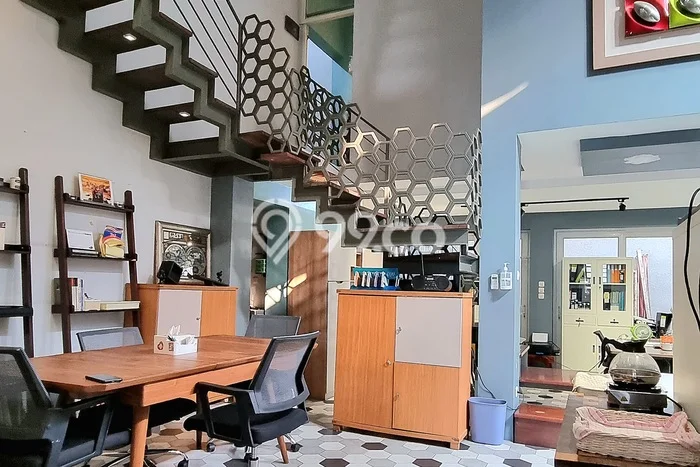 Siap Huni Hunian Elit 6 Kamar di Kebayoran Baru Dekat ke Mana Saja Siap Huni Hunian Elit 6 Kamar di Kebayoran Baru Dekat ke Mana Saja
