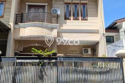 Rumah Elit Modern Siap Huni di Sunter Jakarta Utara Rumah Elit Modern Siap Huni di Sunter Jakarta Utara
