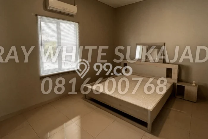 Rumah Mewah LB 200m2 Siap Huni Desain Elegan di Riau, Bandung Rumah Mewah LB 200m2 Siap Huni Desain Elegan di Riau, Bandung