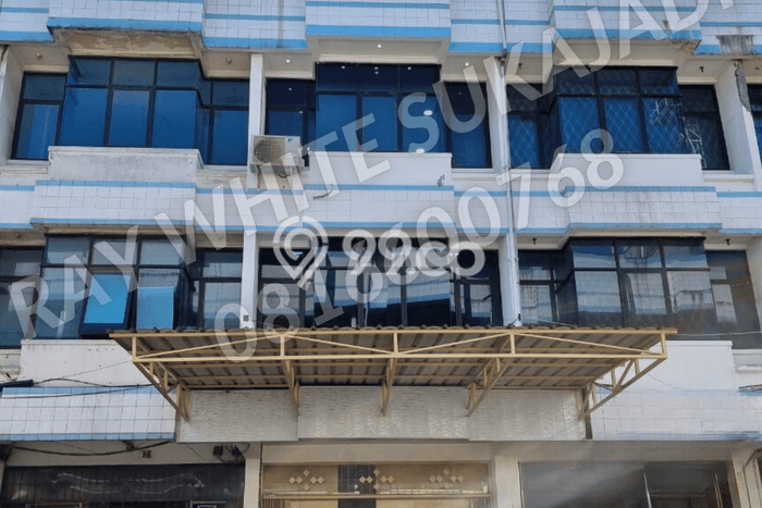 Ruko Kawasan Kebonjati, Luas 272m², Jalan Utama, Lokasi Ramai Ruko Kawasan Kebonjati, Luas 272m², Jalan Utama, Lokasi Ramai