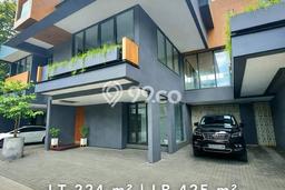 Jual Rumah Mewah Megah Dengan View Eksklusif di Kemang, Jakarta Selatan Jual Rumah Mewah Megah Dengan View Eksklusif di Kemang, Jakarta Selatan