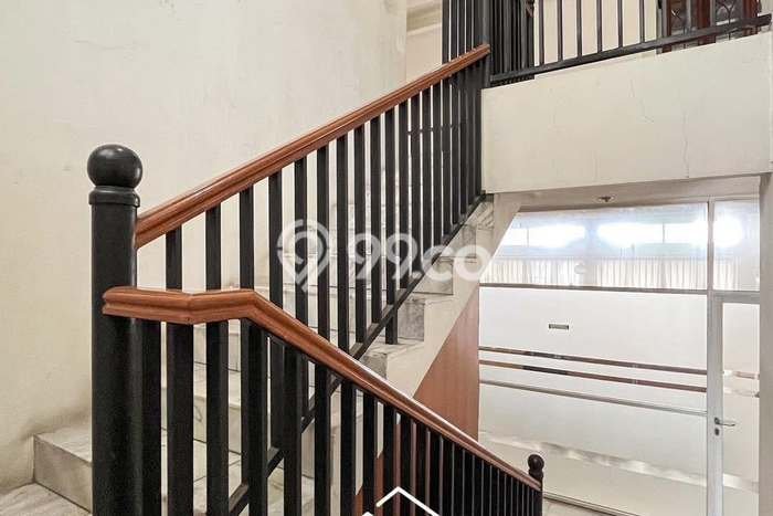 Jual Rumah Luas Megah Dengan View Eksklusif di Bendungan Hilir, Jakarta Pusat Jual Rumah Luas Megah Dengan View Eksklusif di Bendungan Hilir, Jakarta Pusat