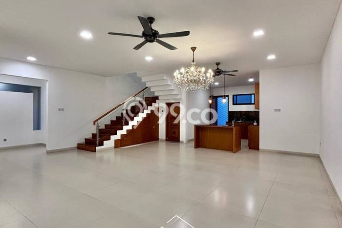 Rumah Minimalis LB/LT 580m2/492m2 Siap Huni di Mampang, Jakarta Selatan Rumah Minimalis LB/LT 580m2/492m2 Siap Huni di Mampang, Jakarta Selatan