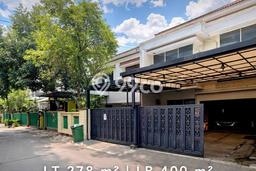 For Sale! Luxury House LT 278m2 Desain Elegan di Cipete For Sale! Luxury House LT 278m2 Desain Elegan di Cipete