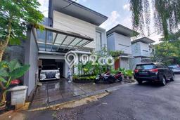 Rumah Mewah LB 275m2 Siap Pakai Desain Elegan di Kemang, Jakarta Selatan Rumah Mewah LB 275m2 Siap Pakai Desain Elegan di Kemang, Jakarta Selatan